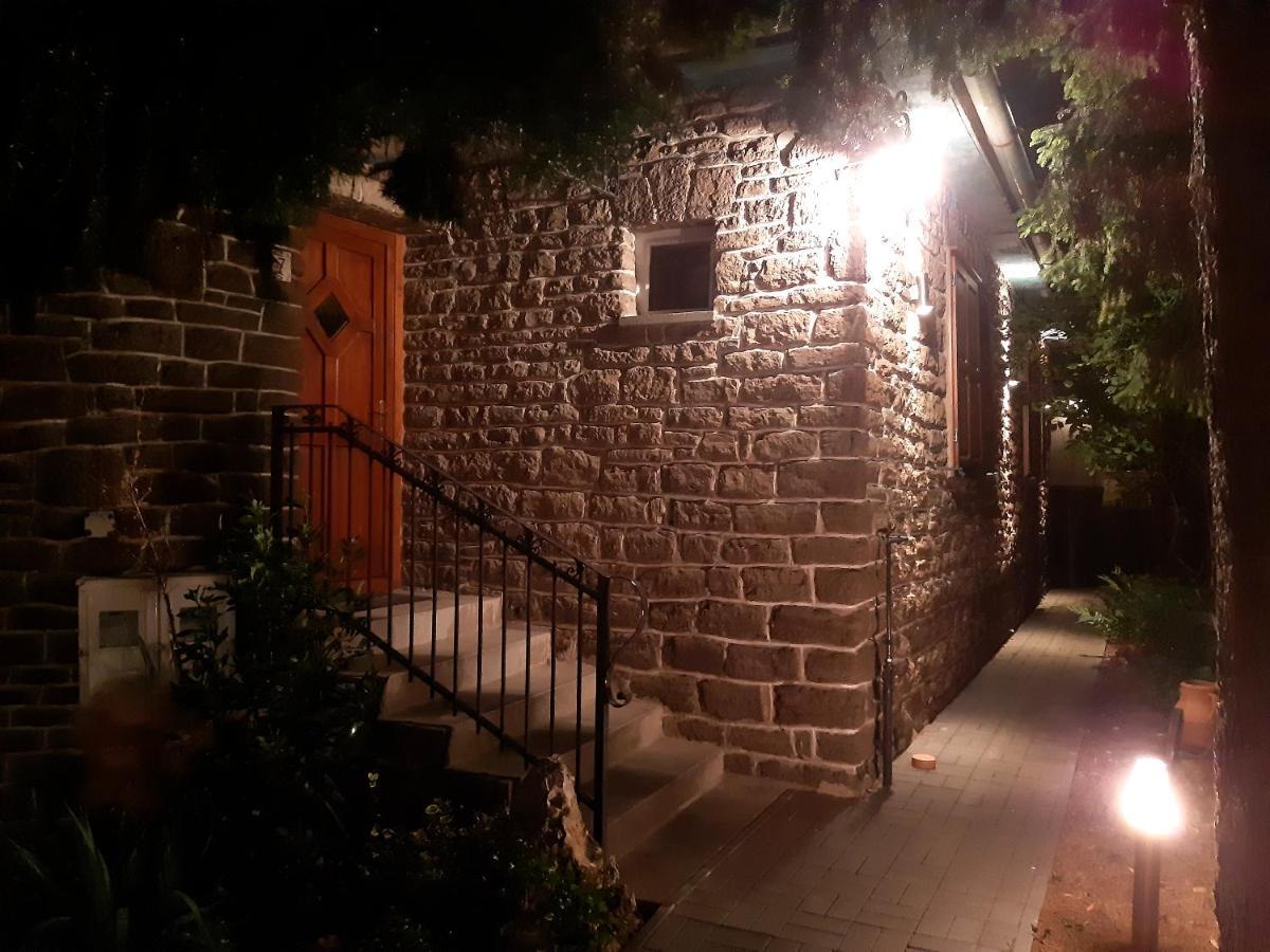Laszlo Apartman Apartment Tihany Bagian luar foto